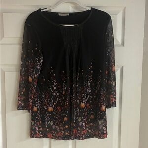 Source Unknown Black Floral-Detail Tunic Top